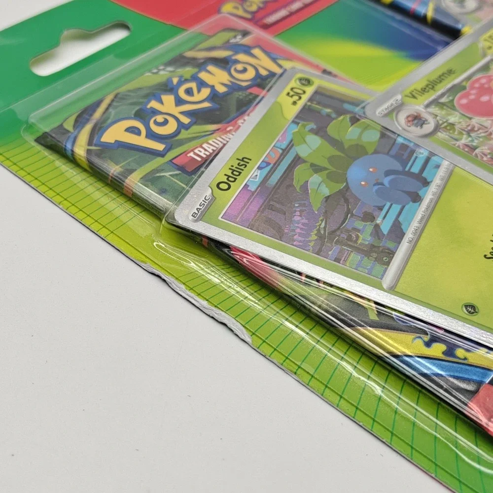 Pokemon Trading Card Came Oddish Gloom Vileplume, Coin, And Two Booster Pack New